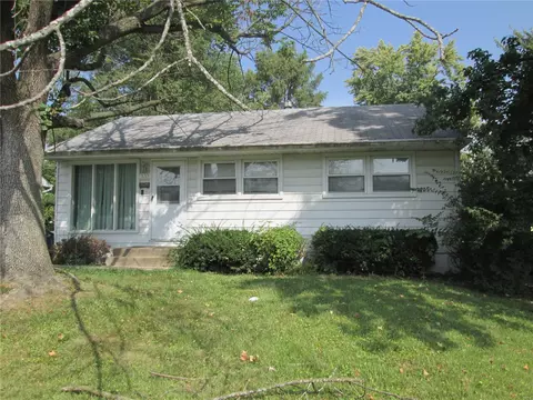 333 Midlothian Rd, Saint Louis, MO 63137