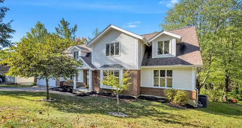 125 Hidden Creek Dr, Ellisville, MO 63011