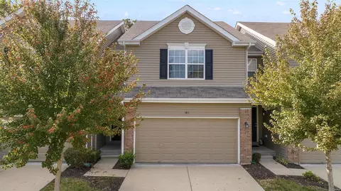 1811 Hyland Green Dr, O'fallon, MO 63366