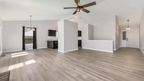 6 Amber Wave Ct, O'fallon, MO 63366 photo 4
