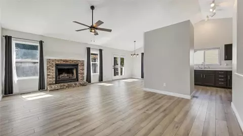 6 Amber Wave Ct, O'fallon, MO 63366 photo 3