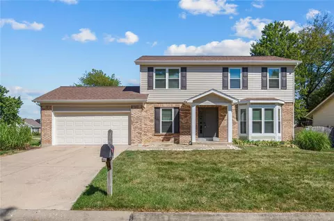 2 Elk Run Dr, Saint Peters, MO 63376