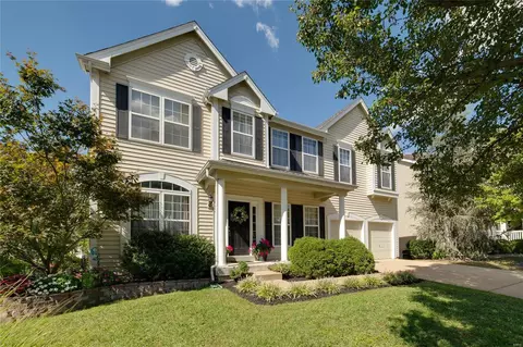 3355 Rowan Dr, Saint Louis, MO 63129