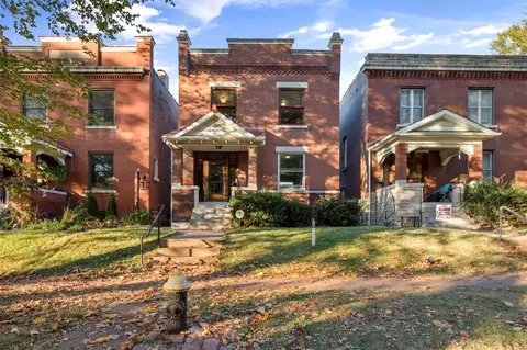 3945 Connecticut St, Saint Louis, MO 63116
