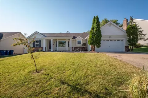 4247 Greensboro Dr, Saint Charles, MO 63304