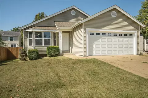 2421 Sansonnet Ln, O'fallon, MO 63368