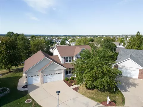 10 Greenbriar Downs Ct, Saint Peters, MO 63376
