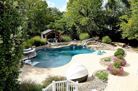 785 Cypress Knoll Dr, O'fallon, MO 63368 photo 2