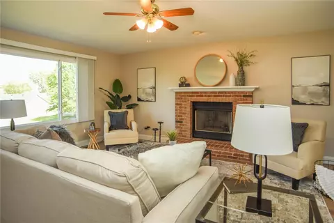 5 Square Nail Ct, O'fallon, MO 63366 photo 8