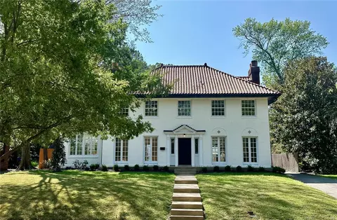 7060 Maryland, University City, MO 63130