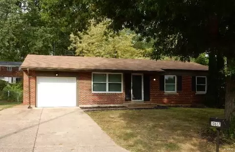 10617 Crowley Dr, Saint Louis, MO 63136