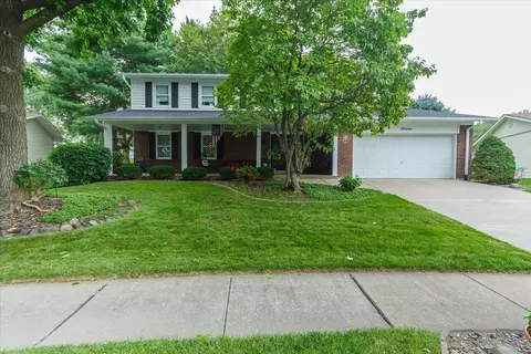 16 Gum Tree Pl, Saint Charles, MO 63301