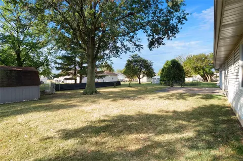 738 Knob Hill Dr, O'fallon, MO 63366 photo 21