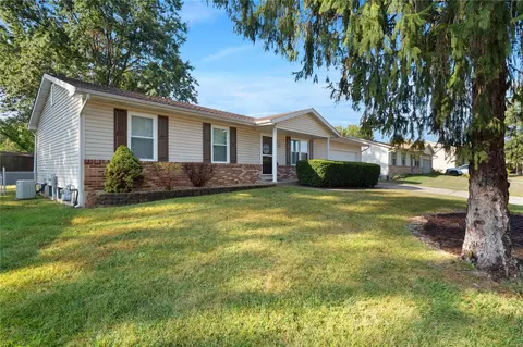 738 Knob Hill Dr, O'fallon, MO 63366 photo 25