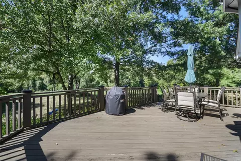 2575 Barrett Place Dr, Ballwin, MO 63021 photo 23