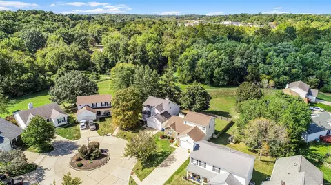 2575 Barrett Place Dr, Ballwin, MO 63021 photo 27