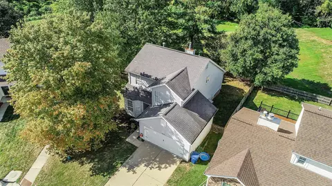 2575 Barrett Place Dr, Ballwin, MO 63021 photo 25
