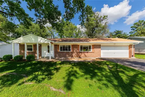 1264 Bardot Ln, Saint Louis, MO 63146