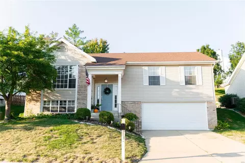 17035 Redwood Glen Dr, Eureka, MO 63025