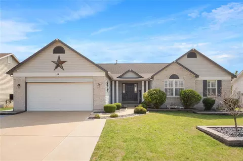 154 Brookshire Creek Dr, Wentzville, MO 63385