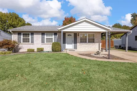 2630 Embleton Ln, Saint Charles, MO 63301