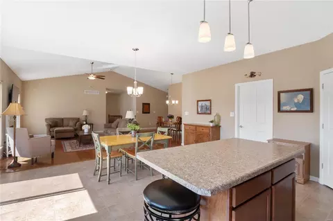 1446 Noyack Dr, O'fallon, MO 63366 photo 12