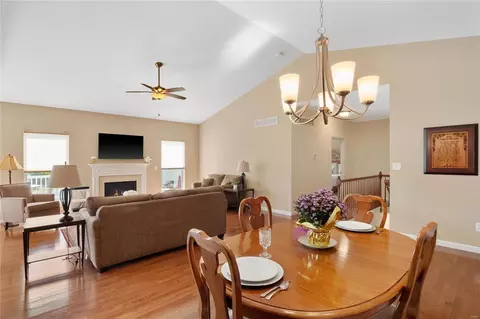 1446 Noyack Dr, O'fallon, MO 63366 photo 7