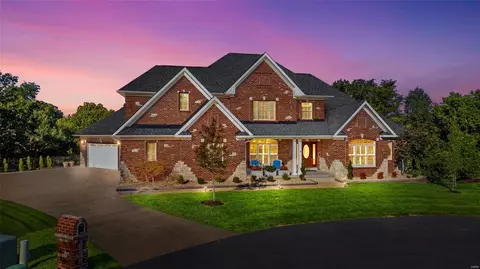 17942 Homestead Bluffs Dr, Wildwood, MO 63005
