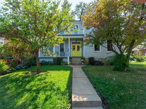 7508 Ellis Ave, Maplewood, MO 63143