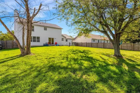 106 Keystone Crossing Dr, O'fallon, MO 63368 photo 9