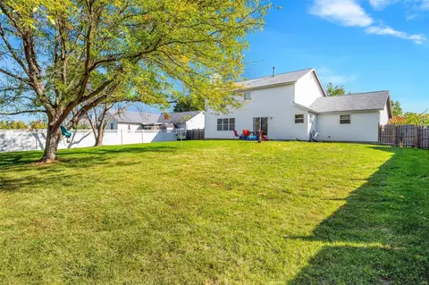 106 Keystone Crossing Dr, O'fallon, MO 63368 photo 11