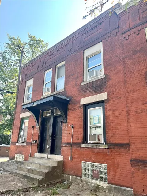 3114 Utah St, Saint Louis, MO 63118