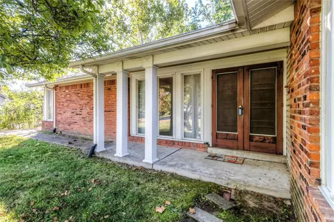408 Brass Lamp Dr, Ballwin, MO 63011 photo 3