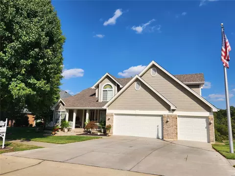 3021 Marchbanks Pl, Saint Louis, MO 63129