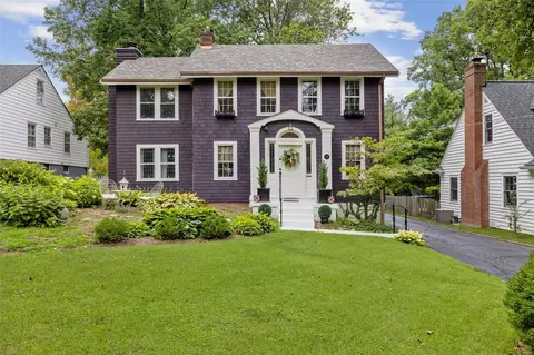 117 S Maple Ave, Webster Groves, MO 63119