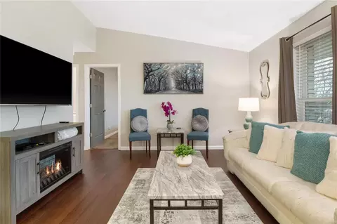 10401 Briarbend #7, Saint Louis, MO 63146