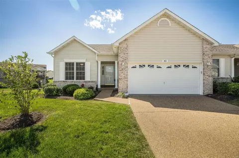 40 Silo Summit Ct, Wentzville, MO 63385