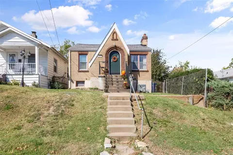 1133 Dammert Ave, Saint Louis, MO 63125