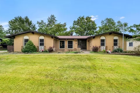 55 N Joyce Ellen Way, Saint Peters, MO 63376