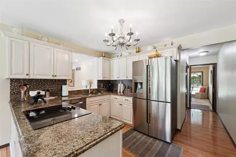 651 Mcbride Pointe Dr, Wildwood, MO 63011 photo 7