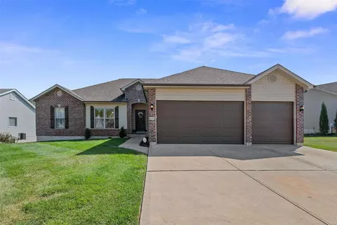 104 Timber Trace Xing, Wentzville, MO 63385
