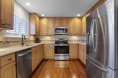 203 Belmonte Cir, O'fallon, MO 63368 photo 7