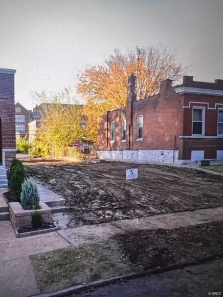 4633 Tennessee Ave, Saint Louis, MO 63111