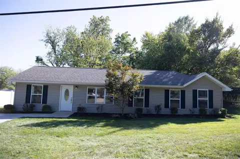 4203 West Dr, Saint Peters, MO 63376