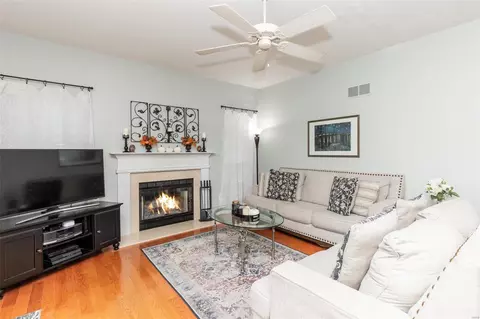 609 Grey Mountain Dr, O'fallon, MO 63368 photo 10
