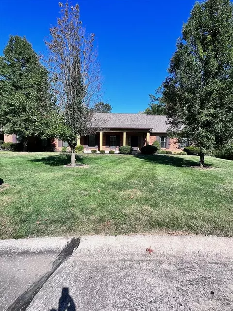 1970 Tricorn Ln, Saint Louis, MO 63131