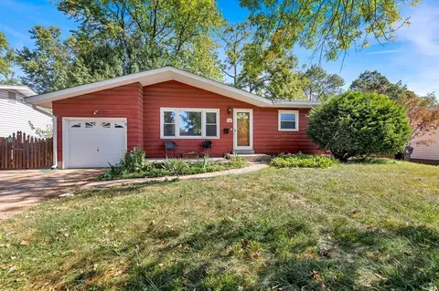 1245 Lindsay Ln, Florissant, MO 63031