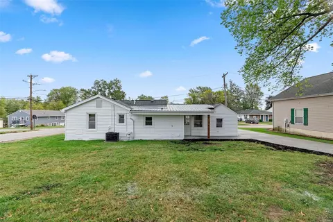 601 Ofallon Ave, O'fallon, MO 63366 photo 24
