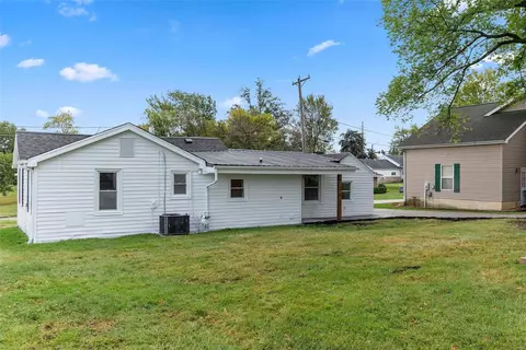 601 Ofallon Ave, O'fallon, MO 63366 photo 26
