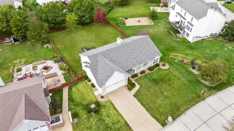 3 Vast Horizon Dr, O'fallon, MO 63368 photo 3
